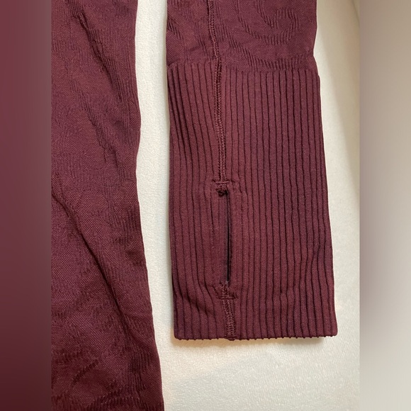 Lululemon Rest Less Pullover Garnet Size 2 - Picture 13 of 13